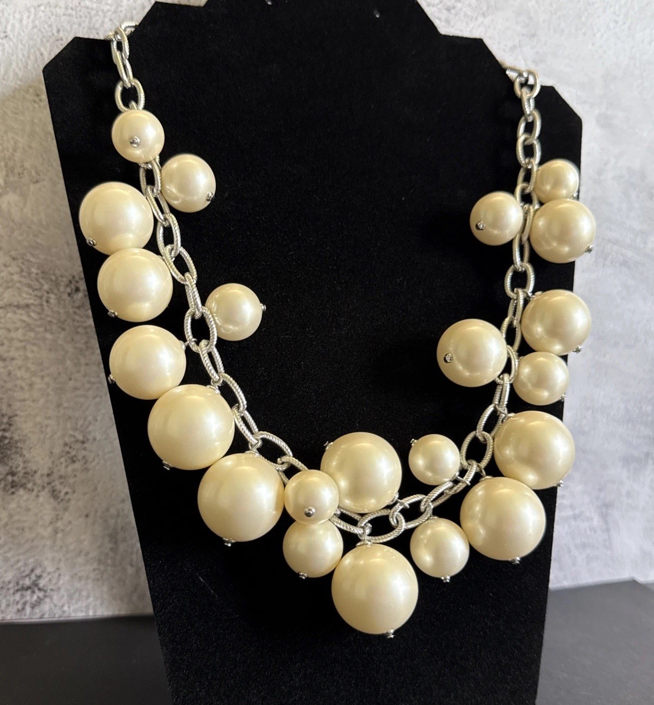 Talbots Chunky Faux Pearl Statement Necklace Silver Tone Cluster Bubble Toggle