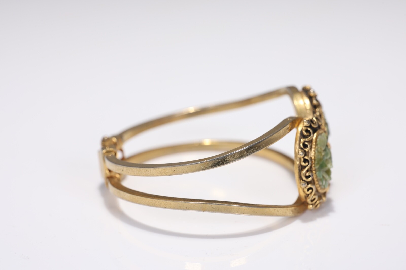 Vintage Jade Flower Gold Tone Clamper Cuff Bracelet