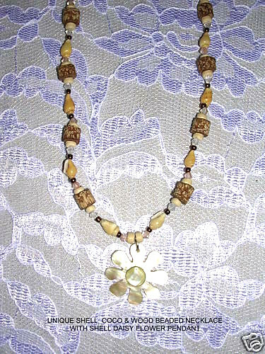 FLOWER SHELL & WOODEN BEADS ADJUSTABLE CHOKER NECKLACE 15″