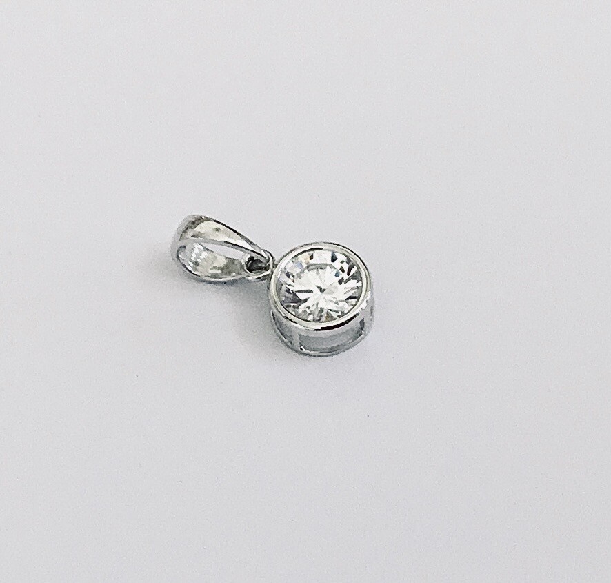 Elegant Solid 14K Yellow / White Gold Cubic Zirconia Bezel Set Pendants NEW
