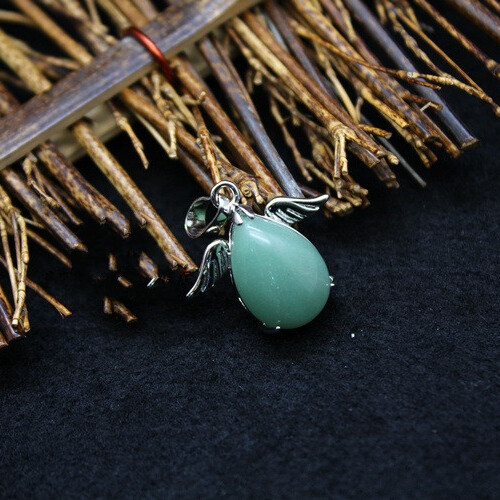 25*24mm Natural Stone Crystal Gemstone Angel Wing Pendant Unisex Adult Jewelry