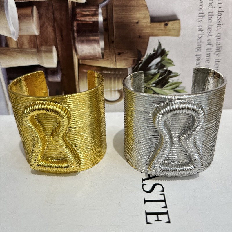 KeyHole Schiaparelli Inspired 3 In SILVER Cuff Fits 6.5-8.5 Inch Wrist