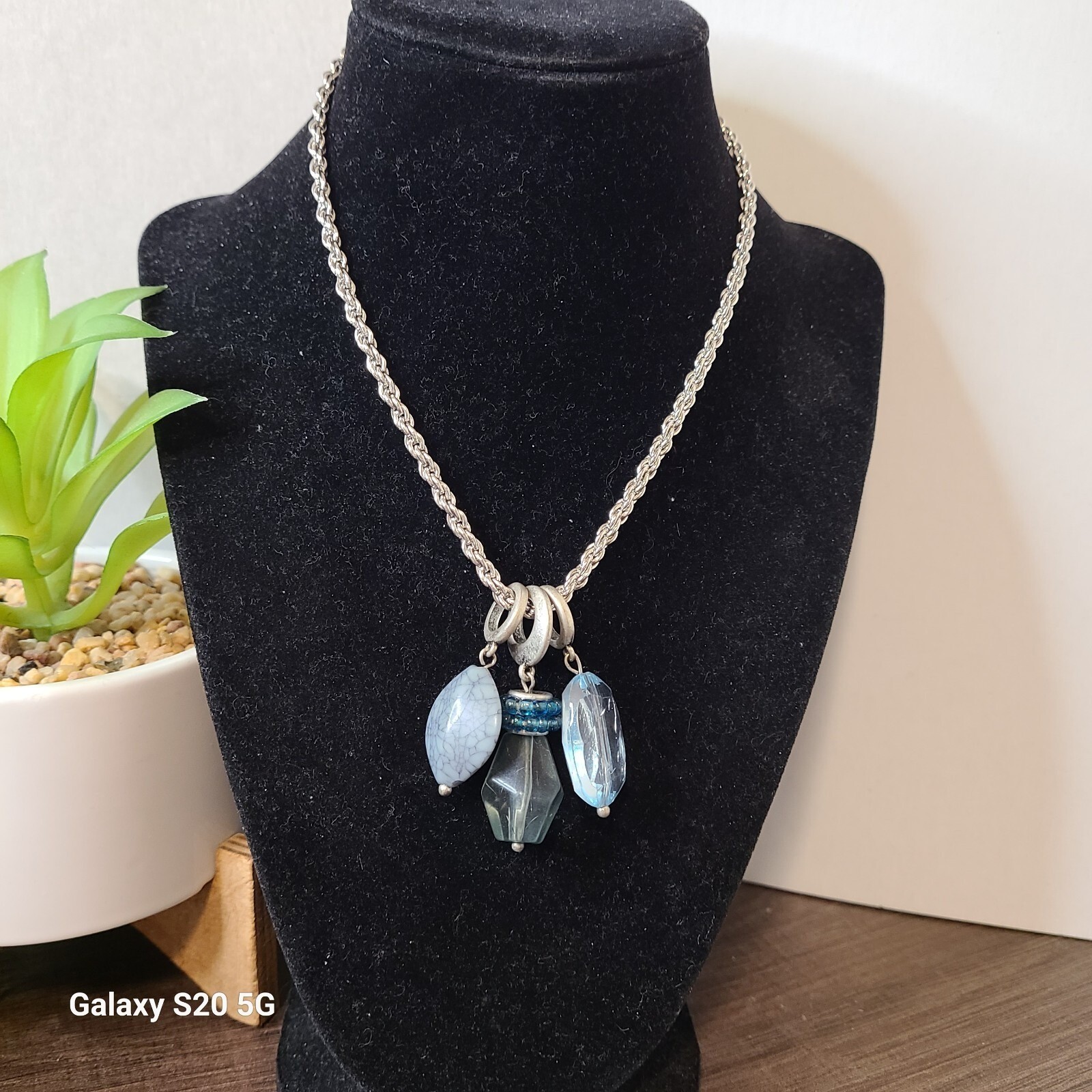 Unbrand Silver Tone Rope Chain Multi Charm Necklace Blue Stone Glass Beads