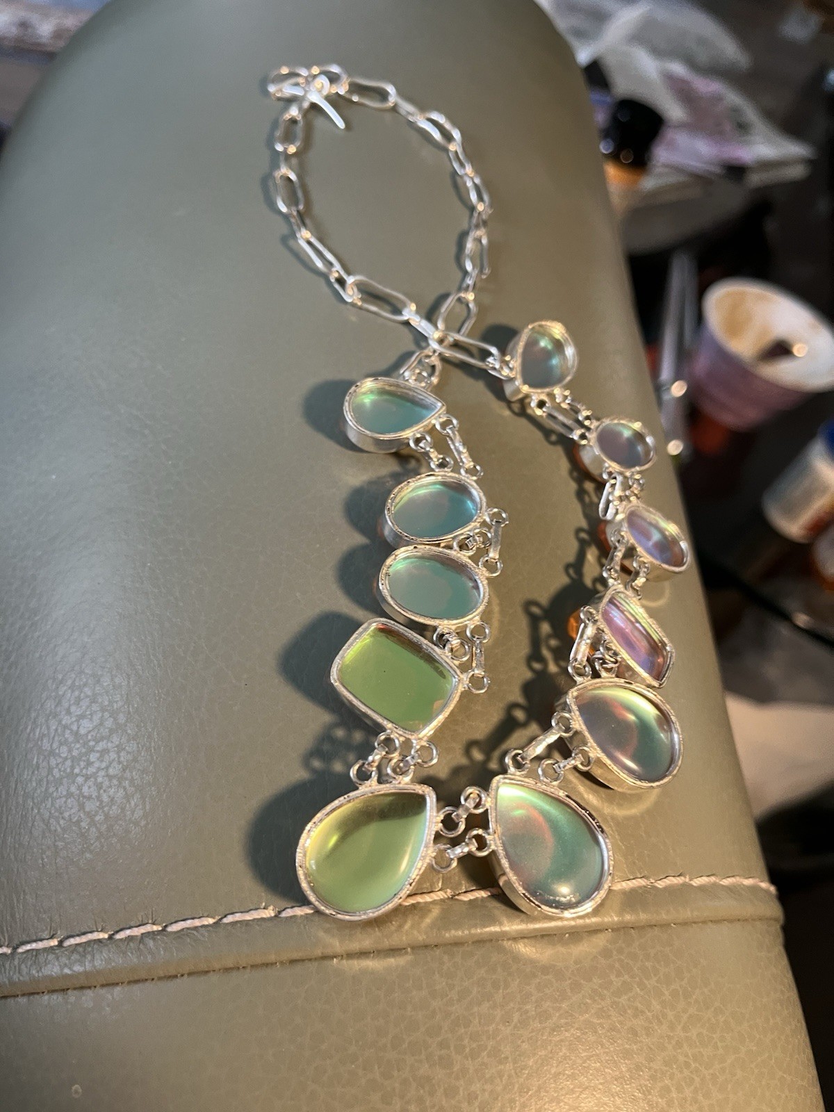 Necklace Fantastic 20” Gold Stones In Silver Pl Metal. FAB