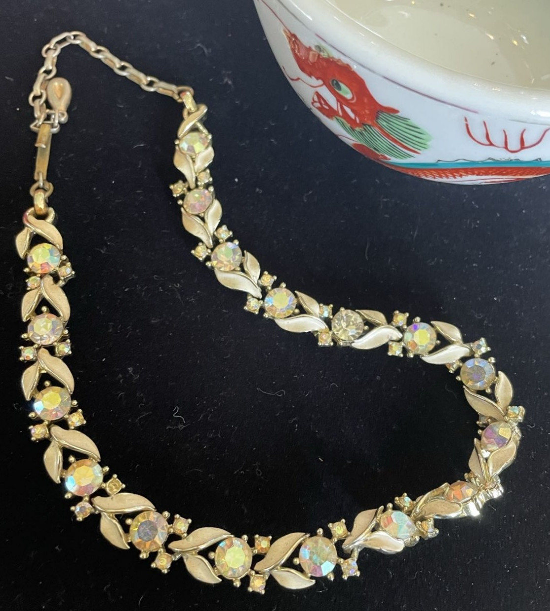 Flower Petal Rhinestone Necklace – Made in Germany. Gift box.
