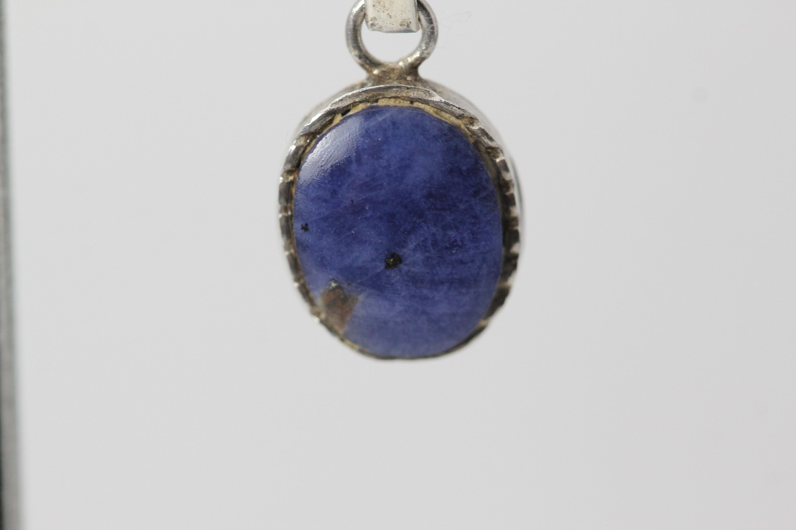 .950 Silver Hallmark Pendant With Blue Oval Stone In Bezel 1.1 Grams (PEN10430)