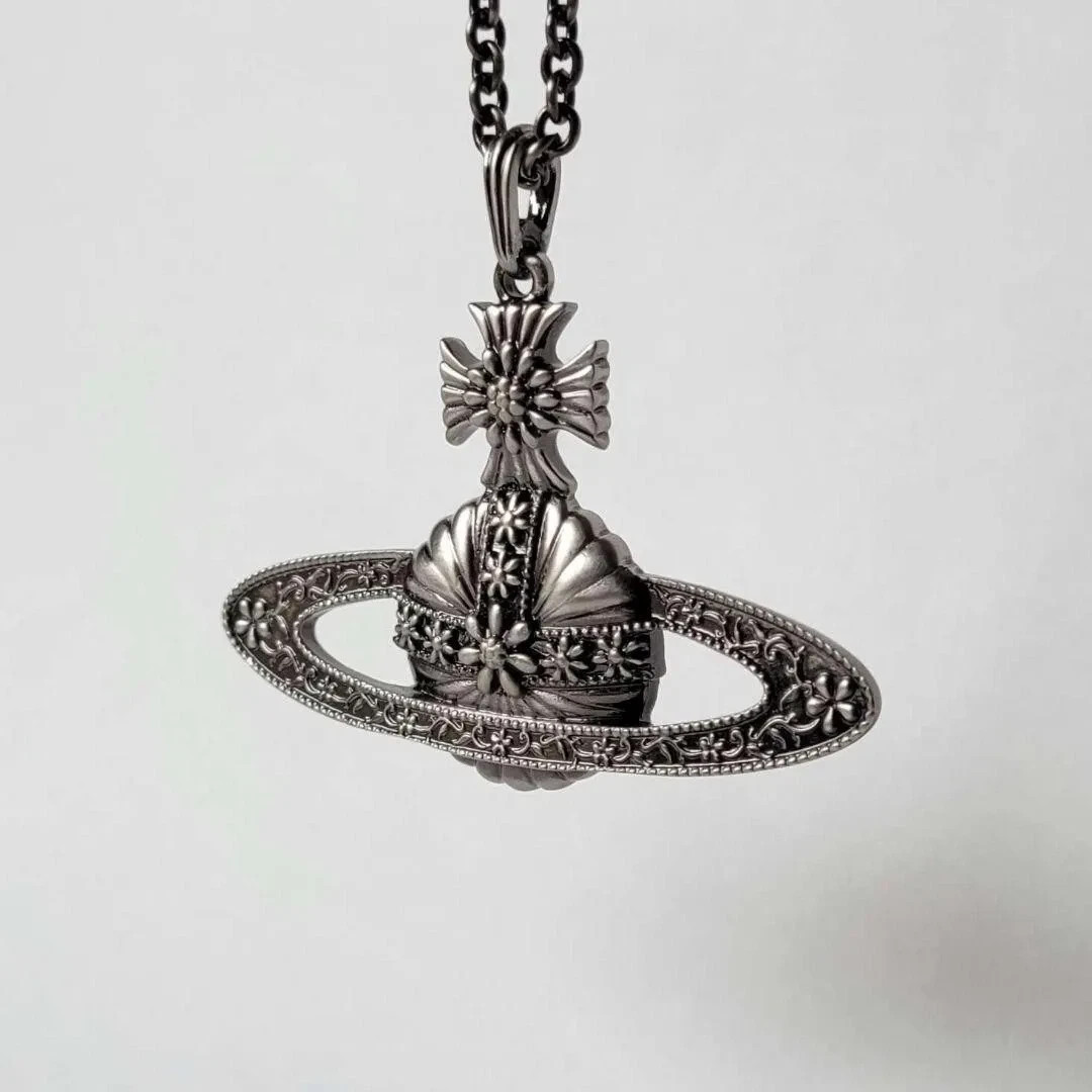 Vivienne Westwood orb Necklace