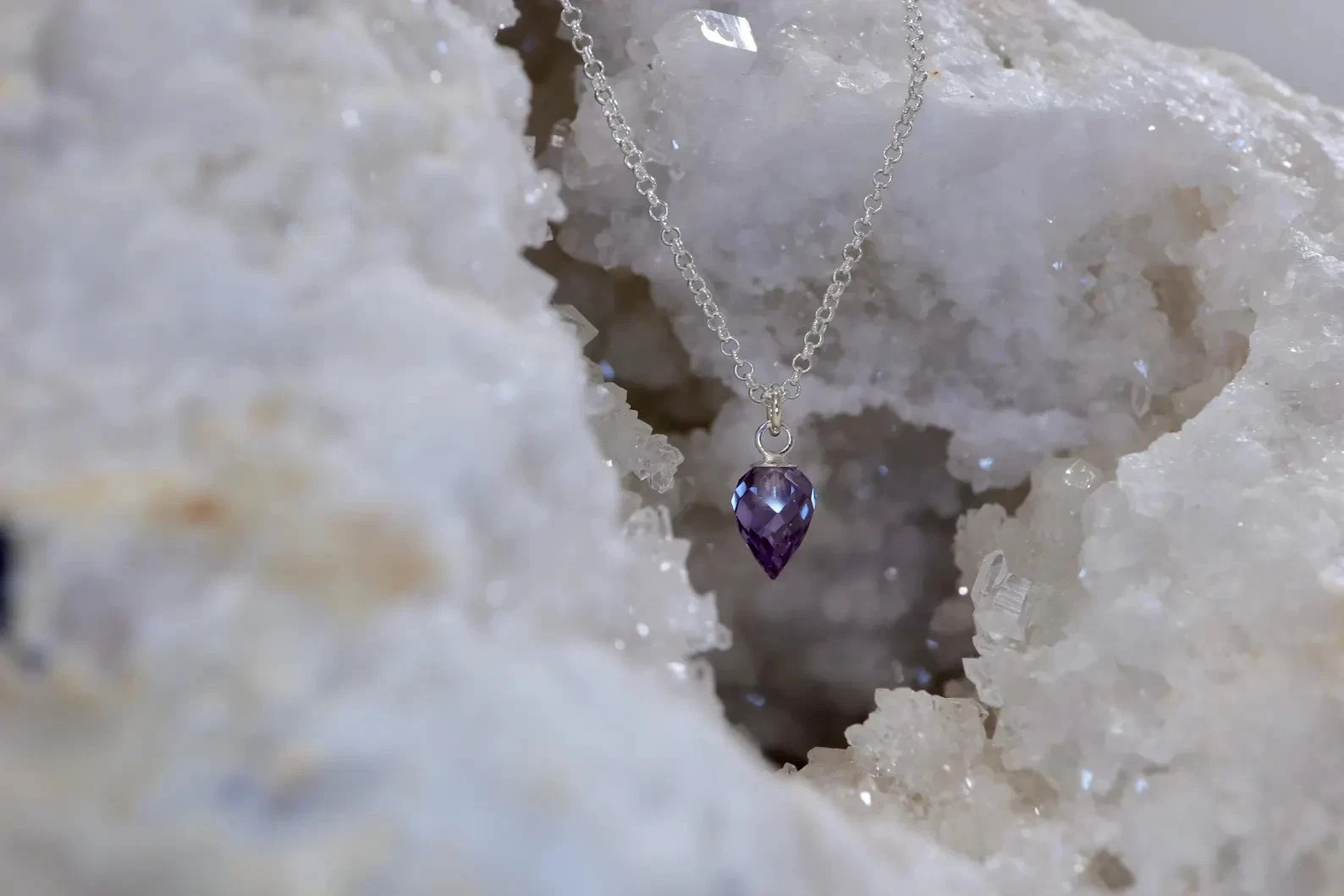20 Ct AAA+Natural Color Change Alexandrite Certified Gemstone Pendant 925 Silver