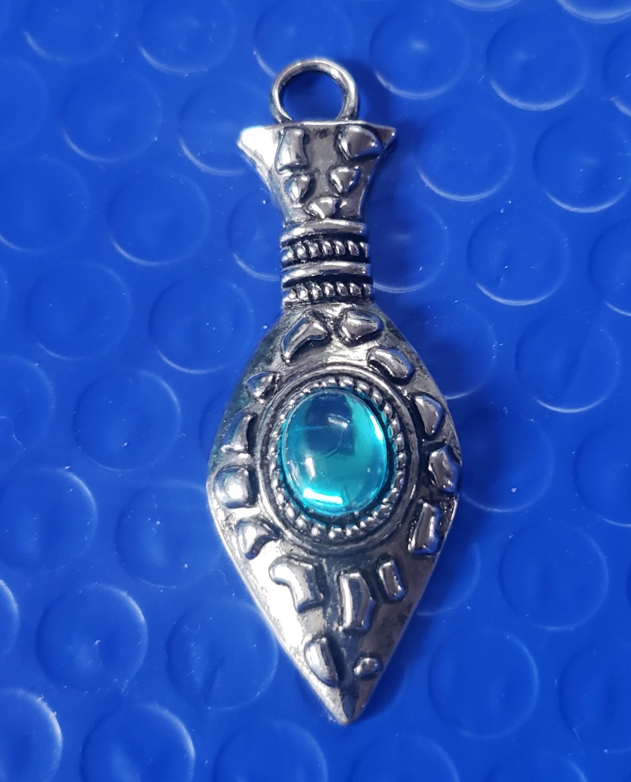 Silver Tone Native Style Vase Pendant Blue Center Stone 2″