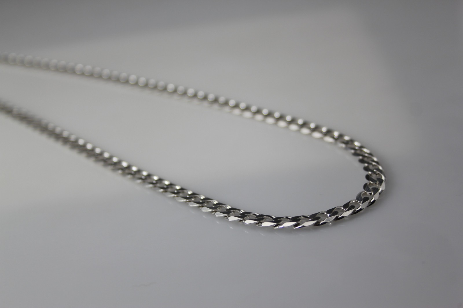Sterling Silver 925 Flat Curb Link Chain Necklace 26.2 Grams, 22″l, (NEC5976x)