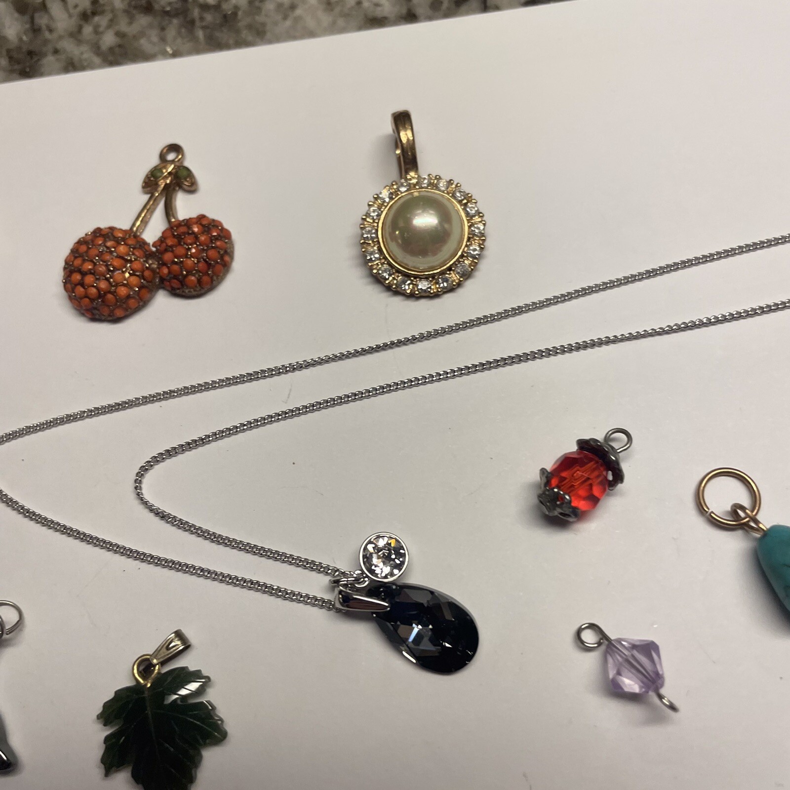 Lot Of 10 Vintage – Modern Jewelry Pendant Charms 1 Signed ROMAN