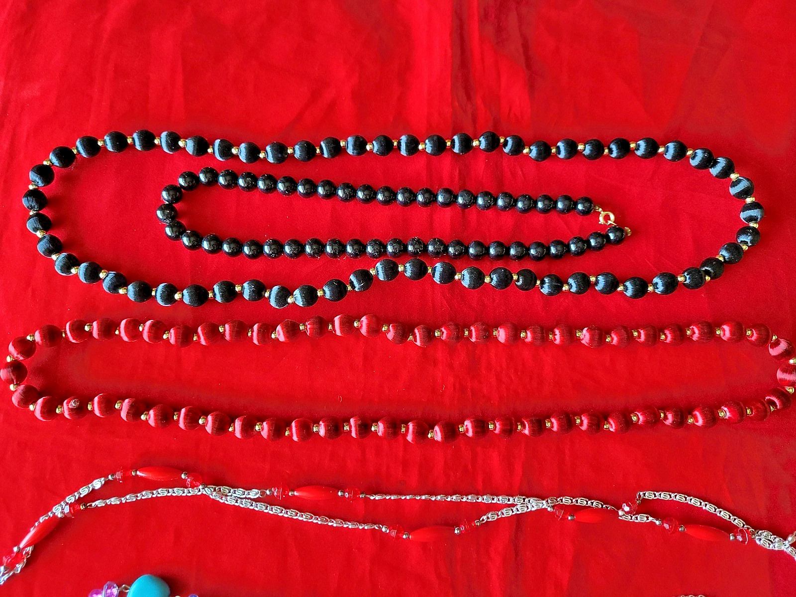 Lot of 5 Beaded Womens Fashion Necklaces w/ Various Material & Lengths-See Desc.