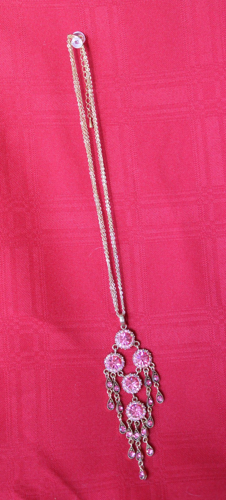 BARBIE WORTHY PINK CRYSTAL CHANDELIER NECKLACE ON TRIPLE STRAND GOLD TONE CHAIN