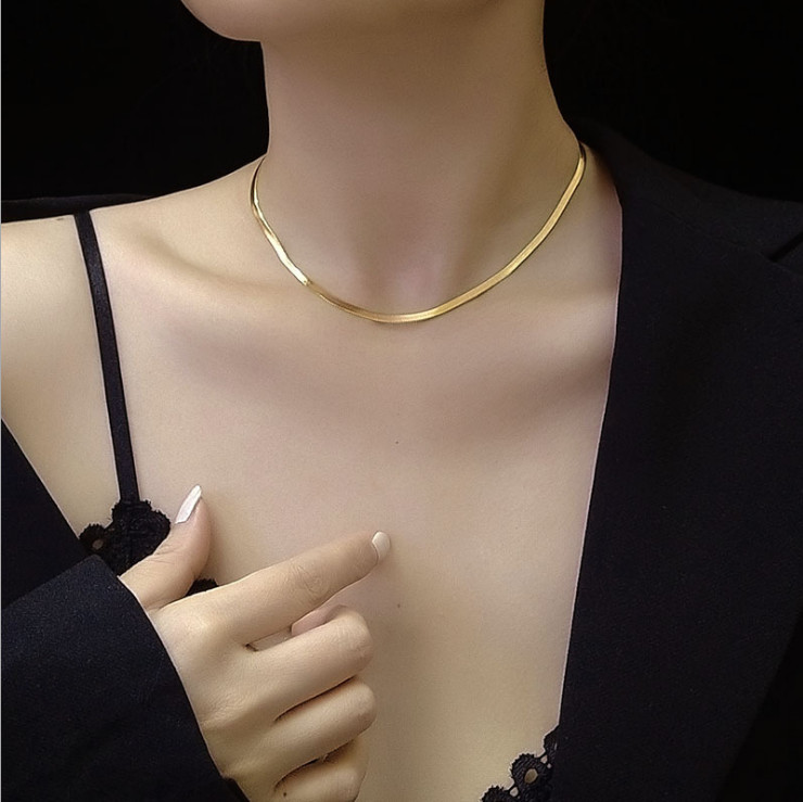 Women 18K Gold Titanium Stainless Steel Flat Chain Choker Necklace 16-18″ PE44