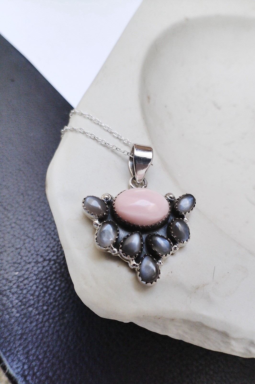 Genuine Queen Pink Conch & Moonstone Pendant with 925 Sterling Silver Chain