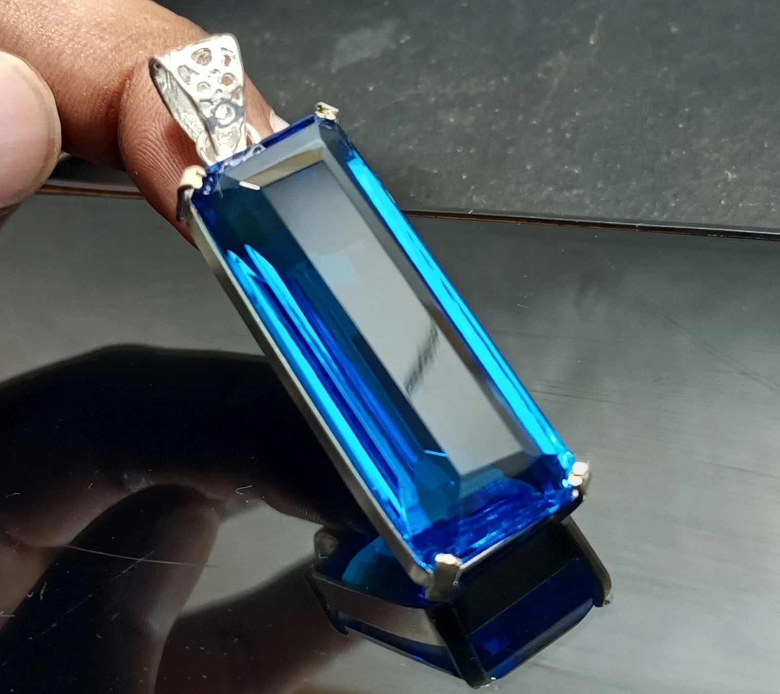 74.10 Ct Certified Natural Blue Topaz 925 Solid Silver Pendant Loose Gemstone