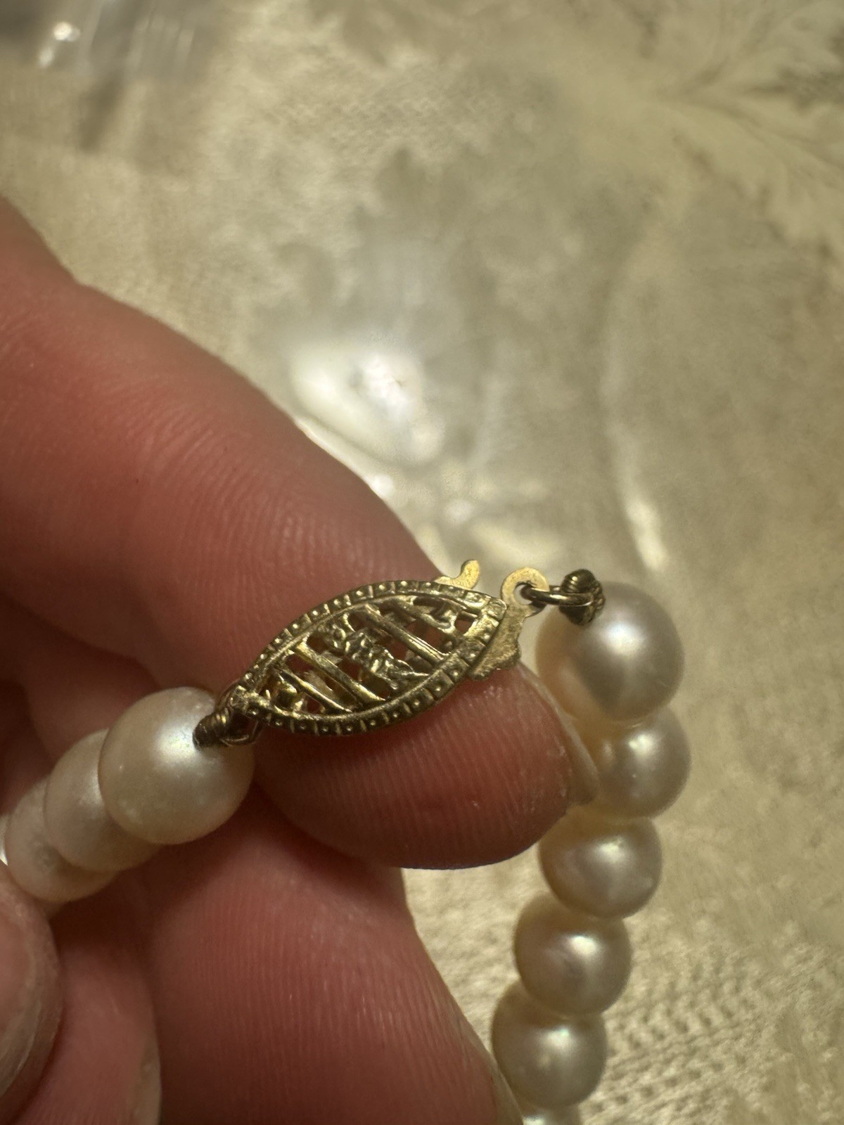Vintage 14K Gold Clasp 22″ Pearl Necklace Strand Frankl Trading Corp FIC Matinee