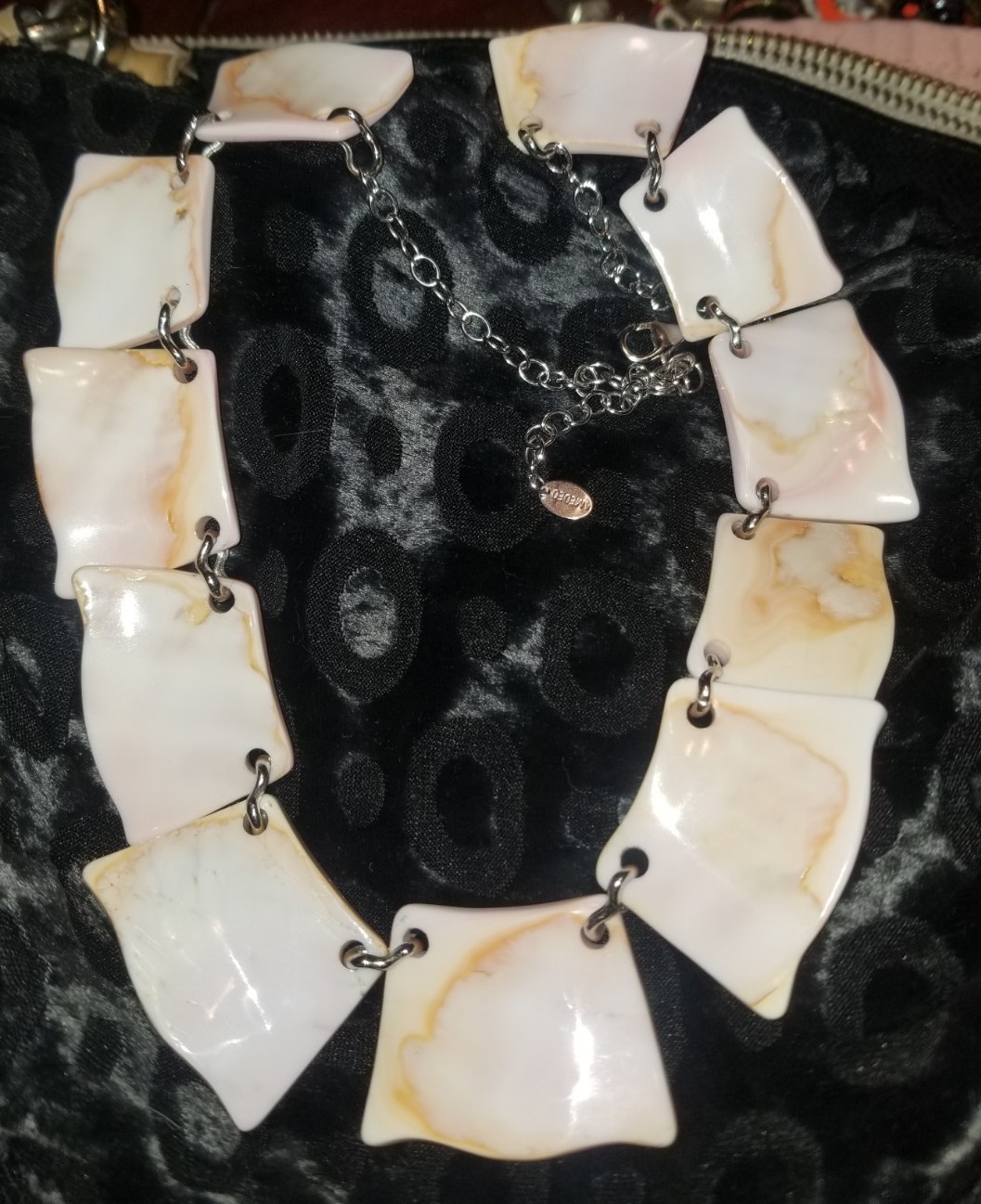 Conch Amedeo Necklace, Reversible New With Packaging, 20inches