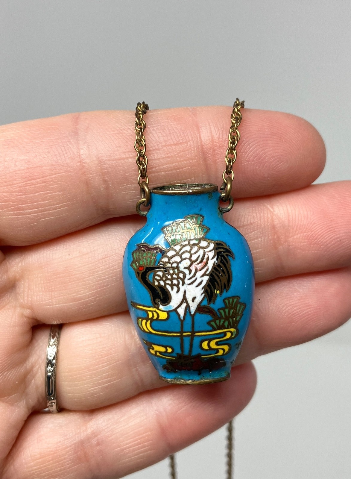 Vintage Cloisonne Blue Vase Crane Bird 1/20 12KT gold filled Chain 24″ Necklace