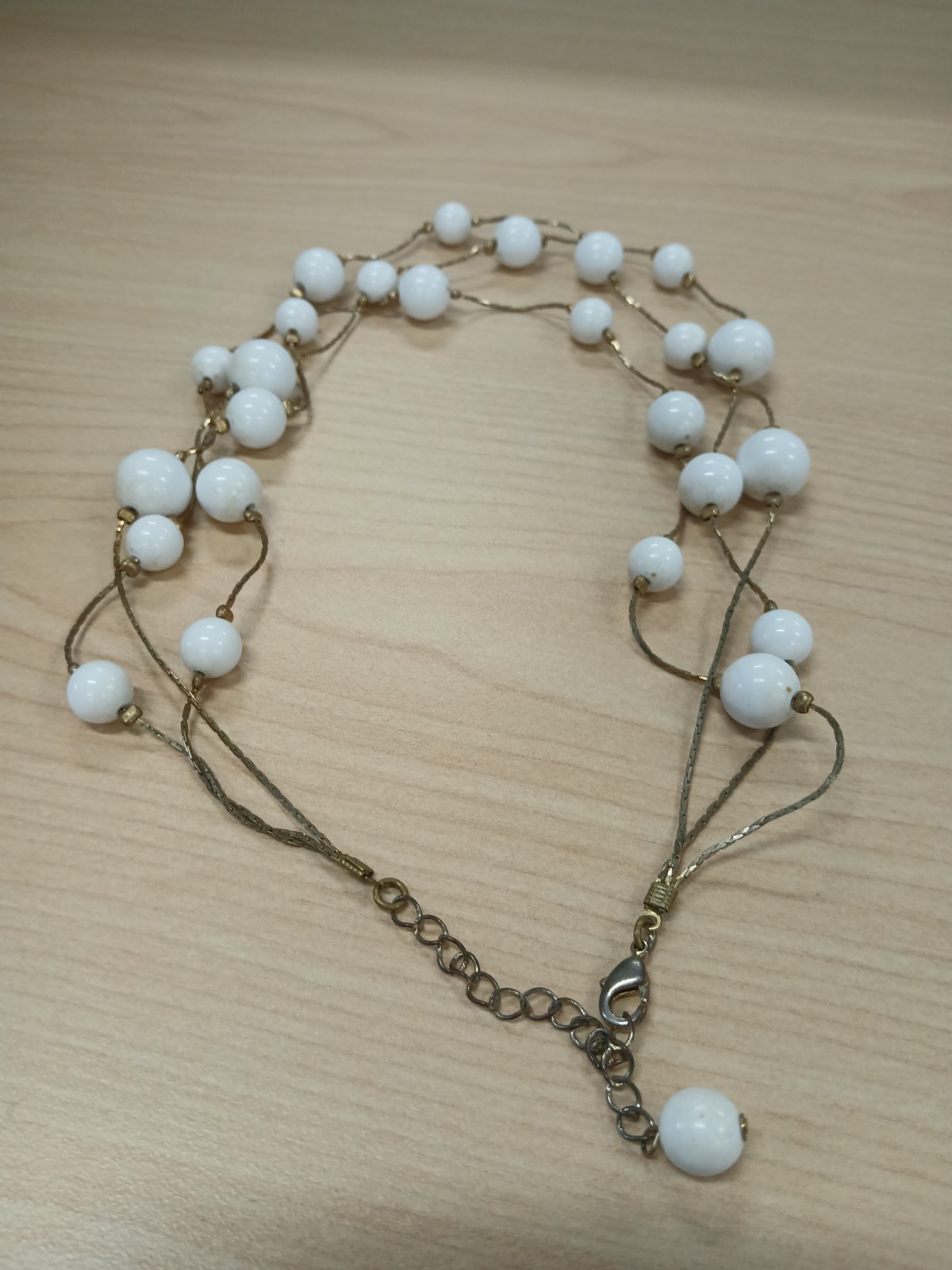 White Beaded Necklace Gold Tone Multi Strand Chain Lobster Clasp Adjustable