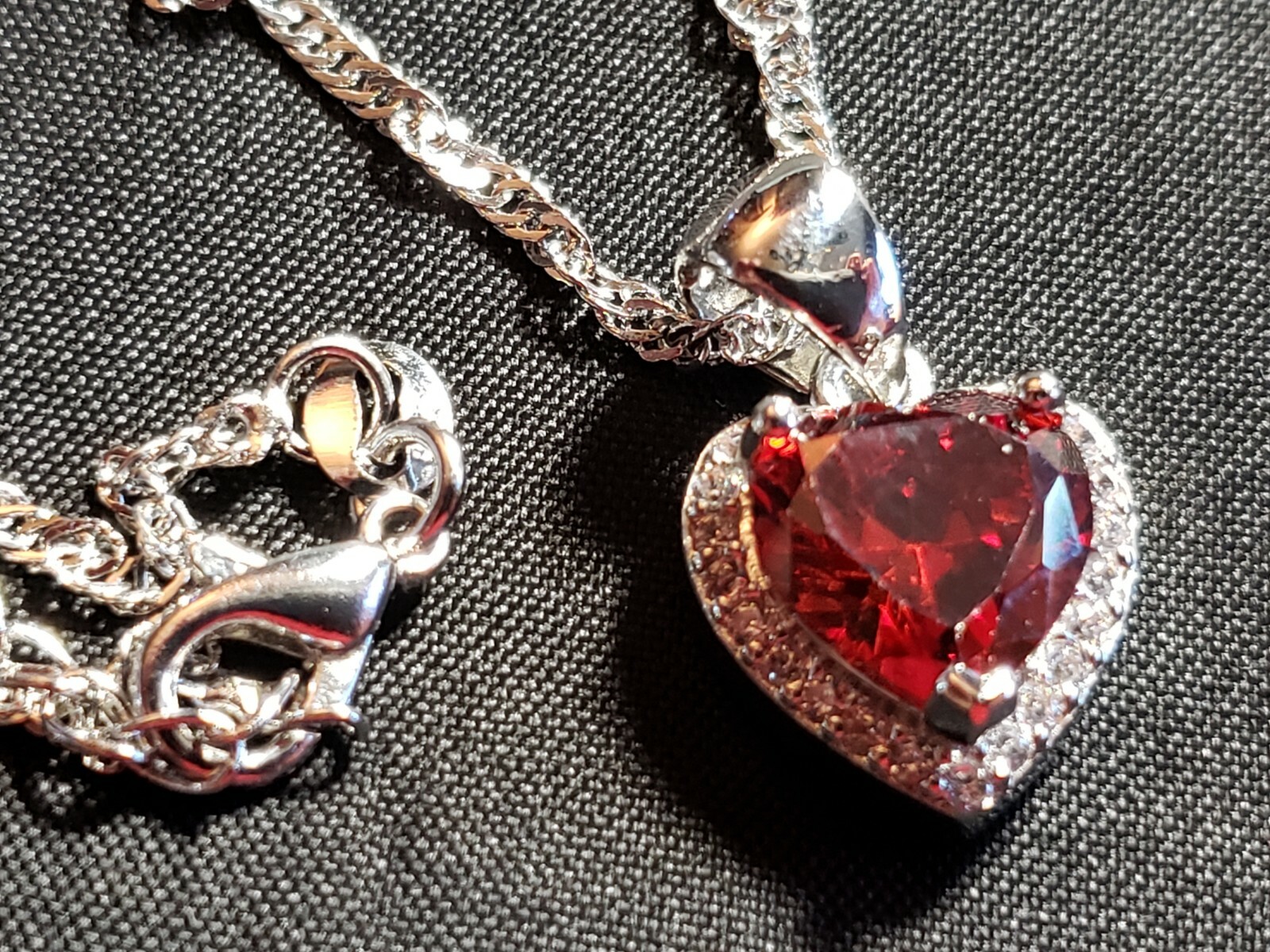 Valentine’s Da Gift/Birthday Necklace Red Heart Shape Pendant surround Crystals