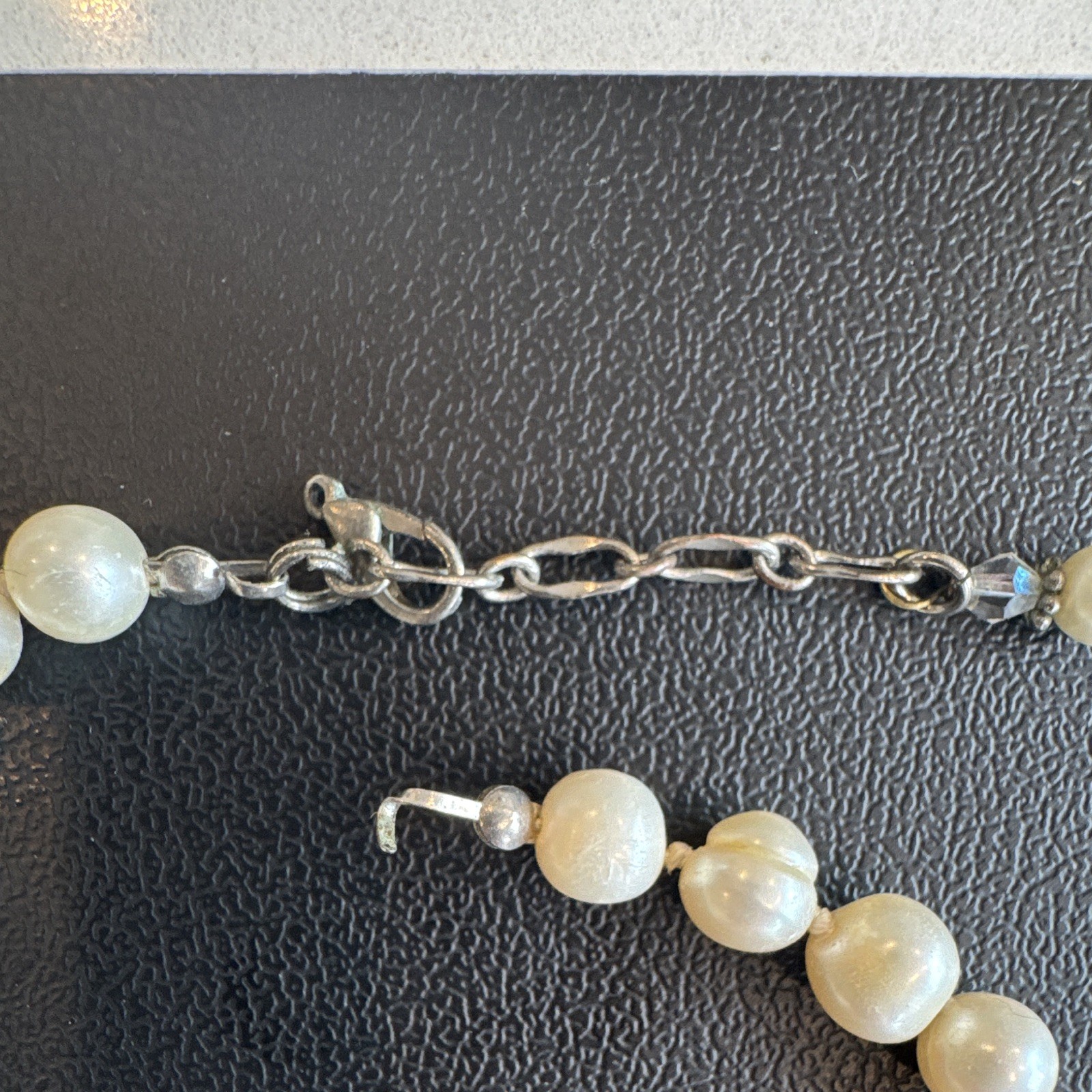 Fresh water Pearl Beaded Necklace w/ Crystal, Silver Tone Adjustable Chain