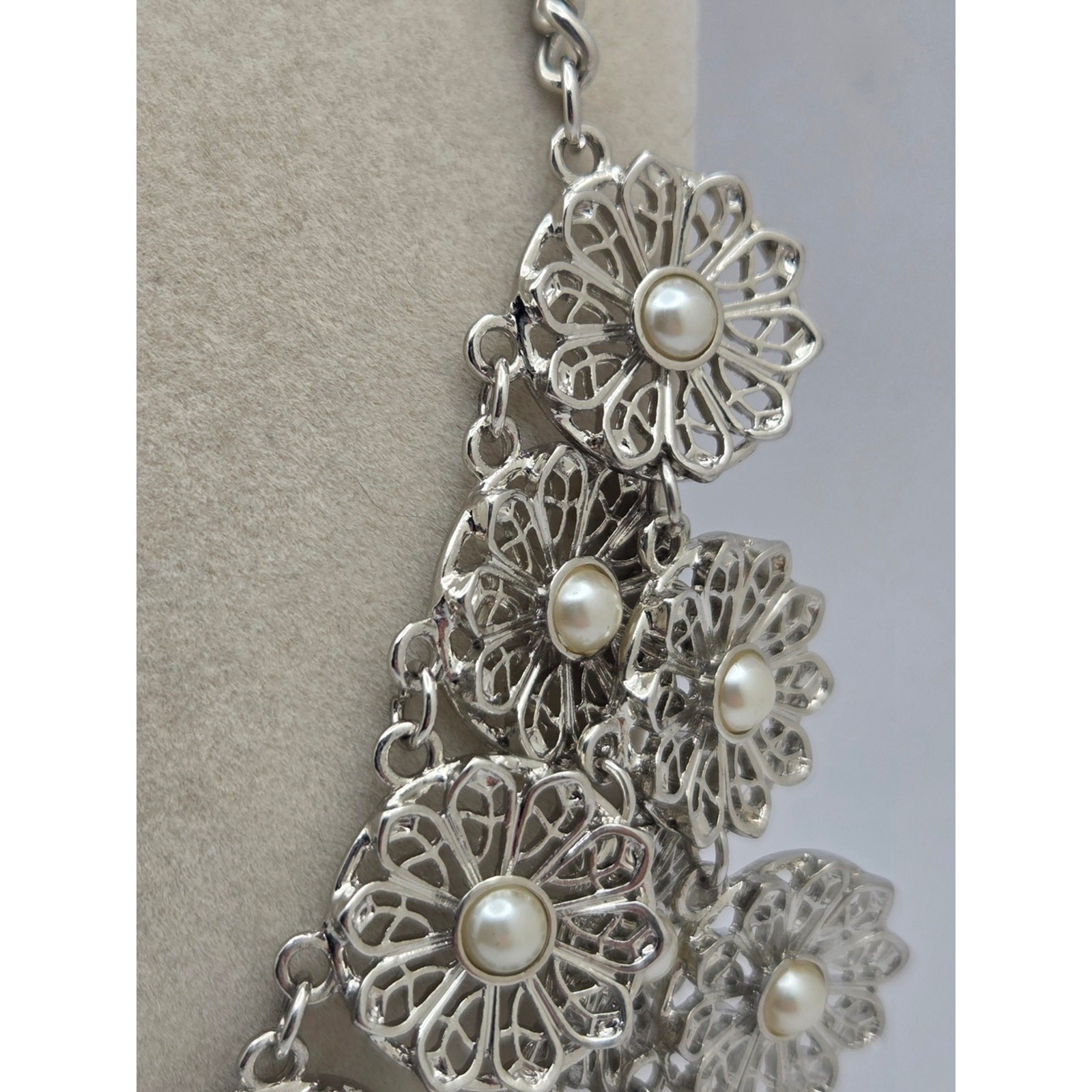 Vintage Inspired Silver Filigree Flower Faux Pearl Bib Statement Necklace 22″