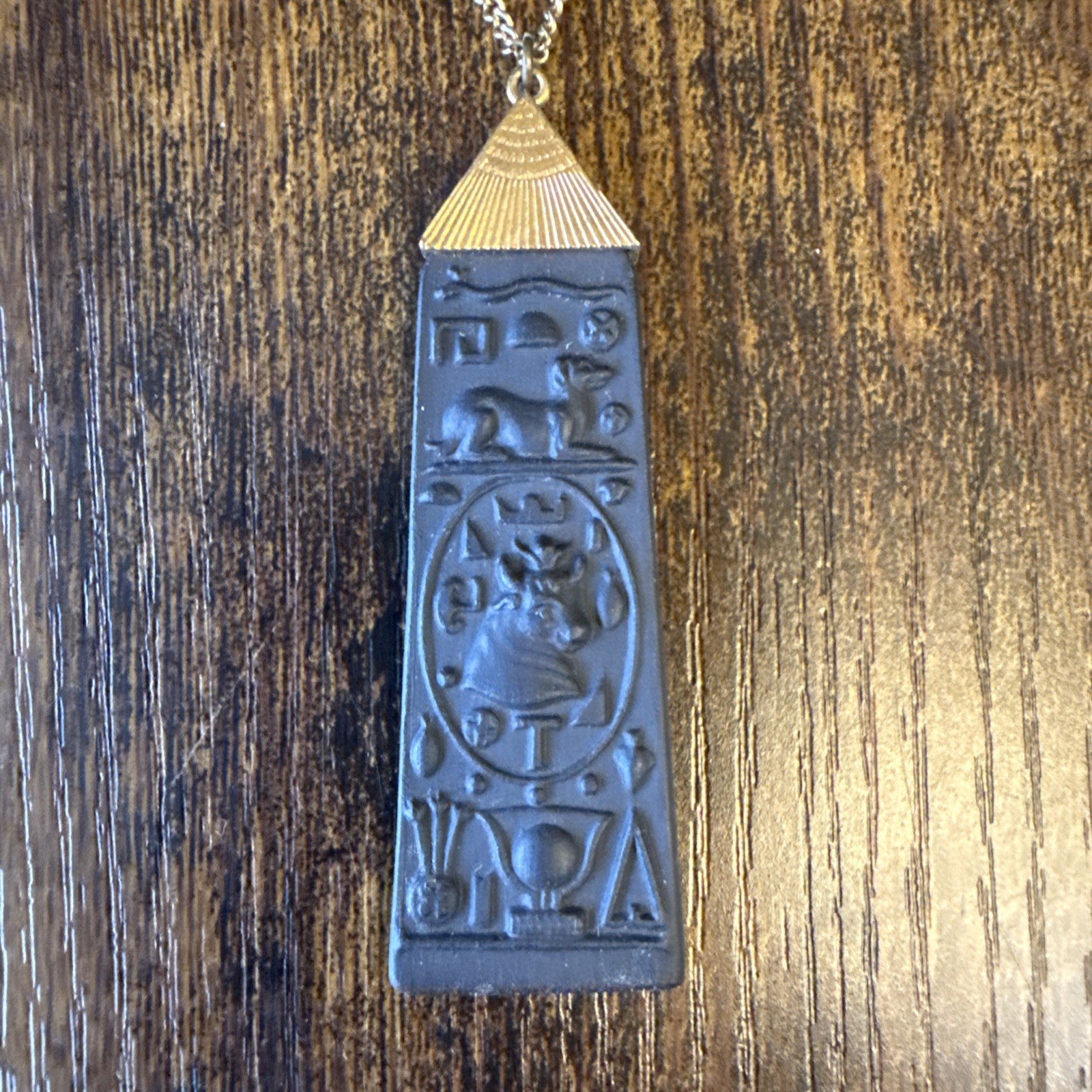 Vintage Wedgwood Black Jasperware Basalt Egyptian Pendant Necklace 46cm