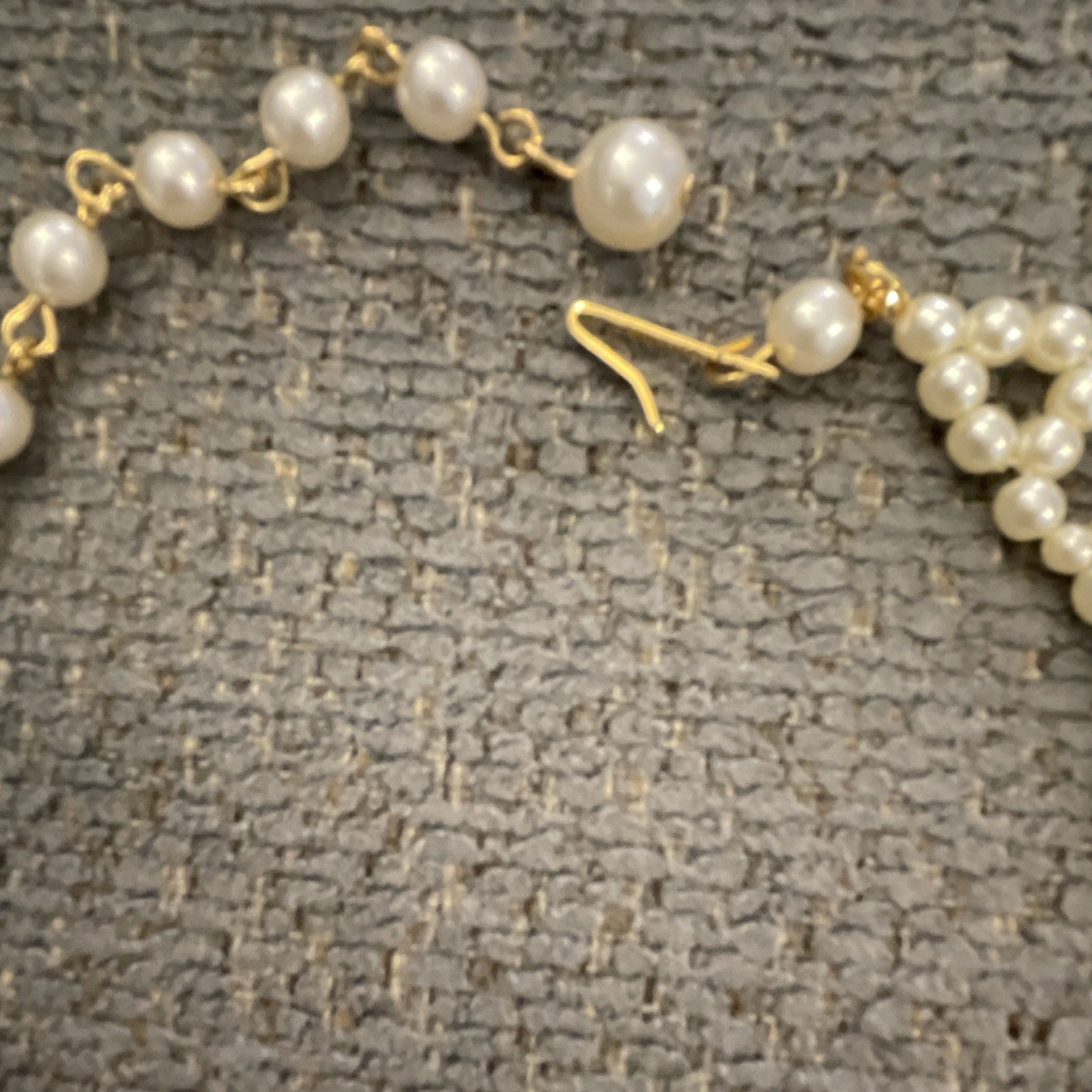 Beaded Imitation Faux Pearl Statement Necklace Hook Closure Gold Tone Ivory