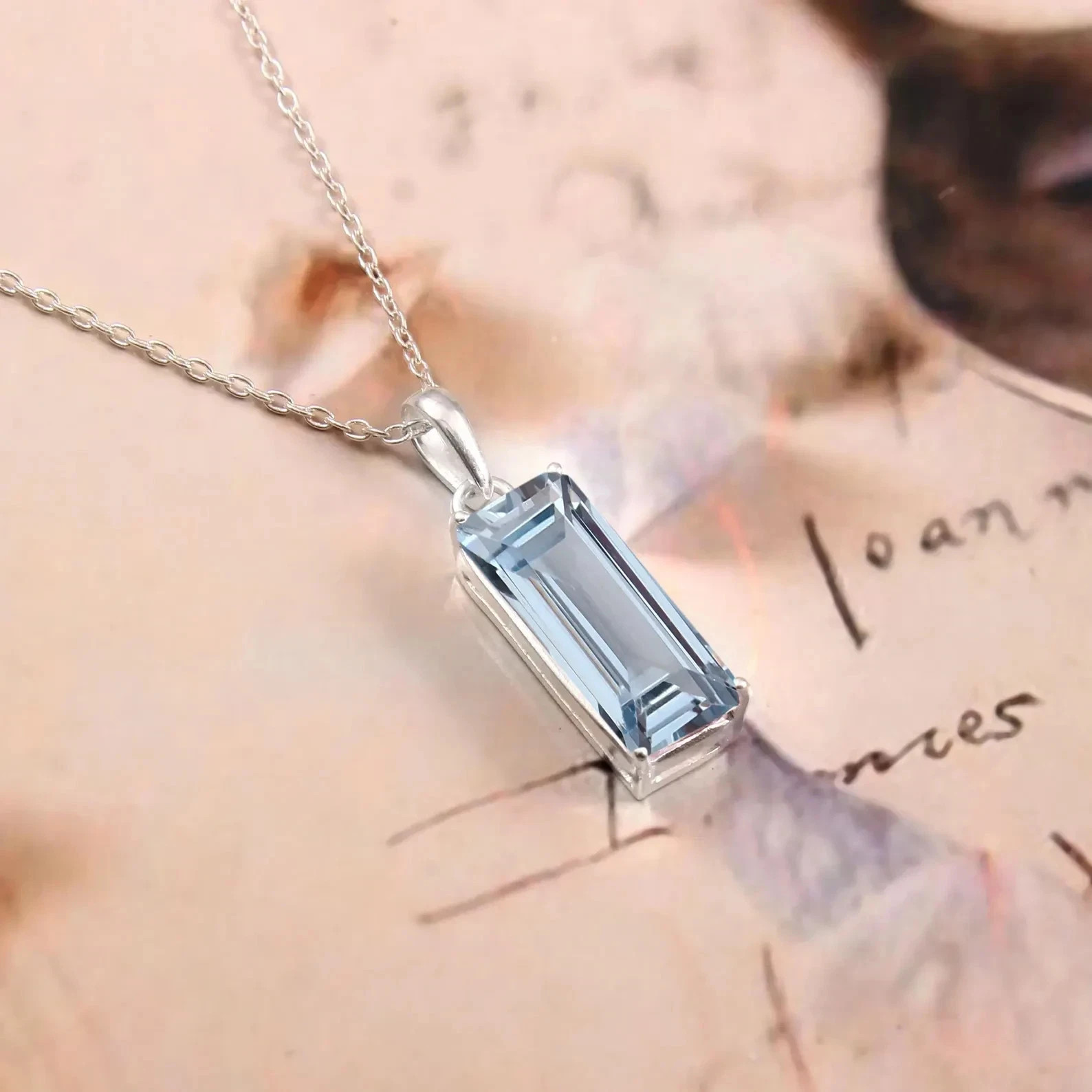 Natural Certified 20 Ct Santa Maria Blue Aquamarine Pendant -In 925 Solid Silver