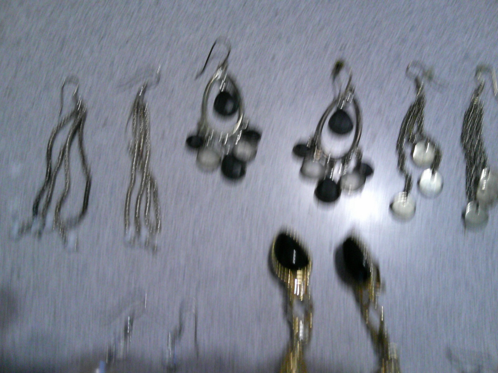 Lot of 15 Womens Fashion Earrings all in good used condition