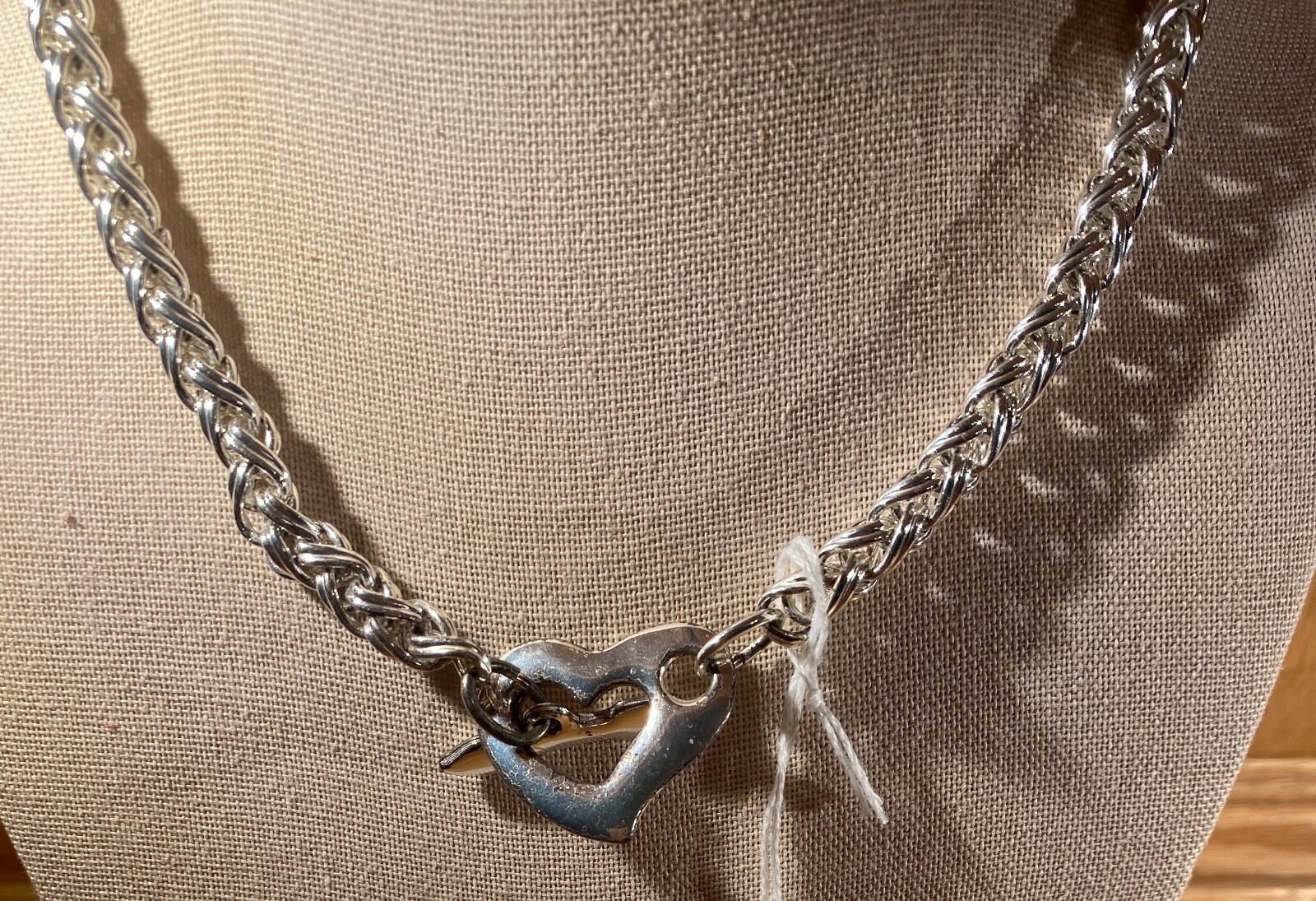 Modern Silver Toned Heart & Arrow Necklace Thick Chain 18″ Fashion Jewelry