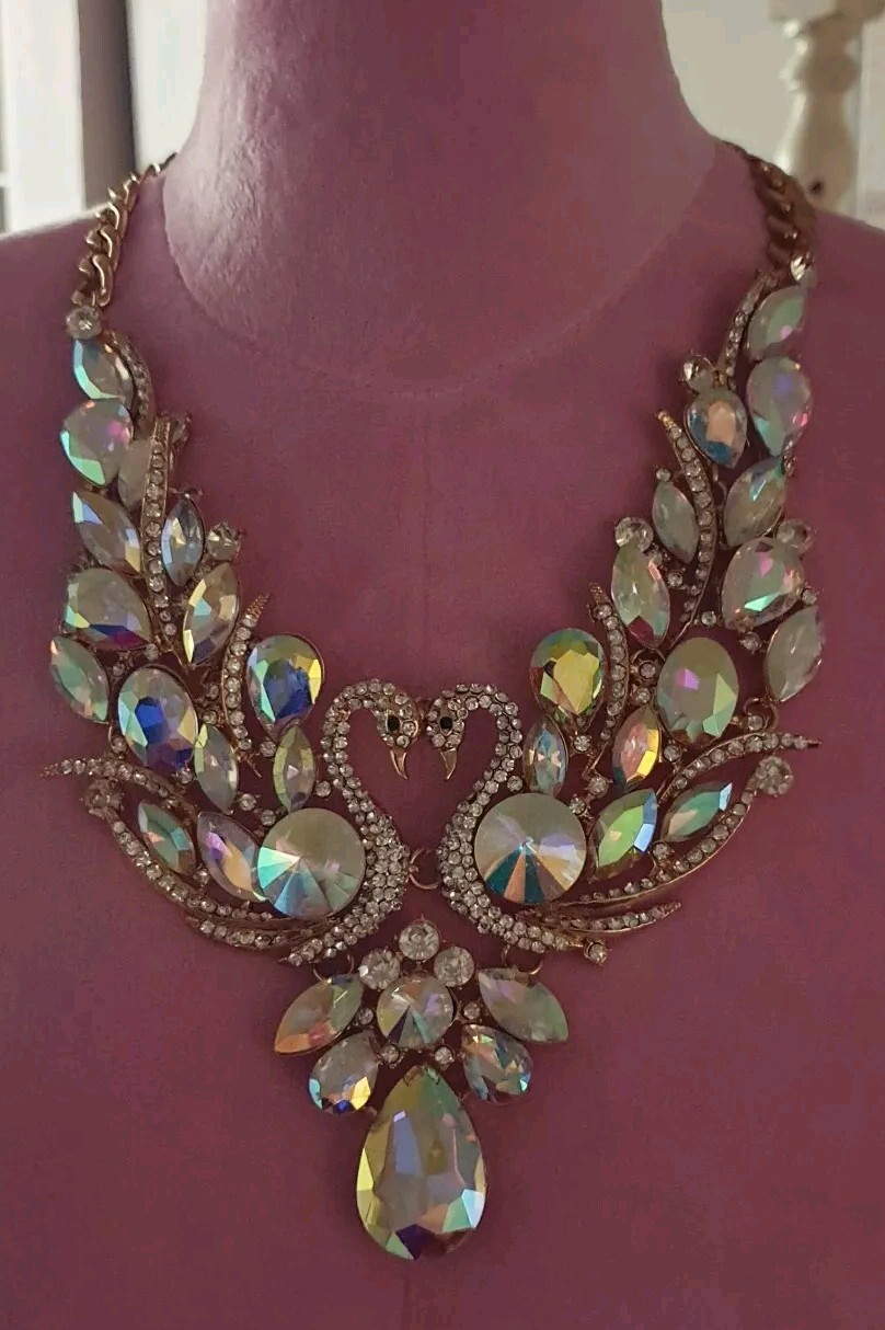 Art Deco Style Diamante Crystals Swan Necklace & Earrings Occasion Wear Set