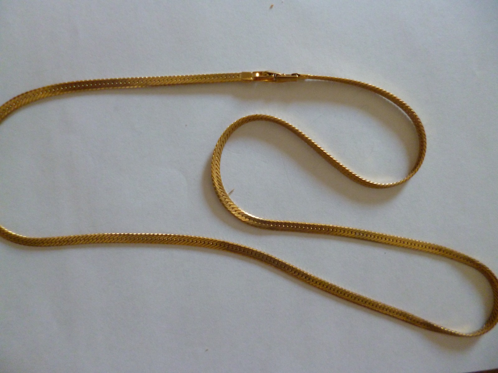 24″ Gold Tone Herringbone Style Necklace
