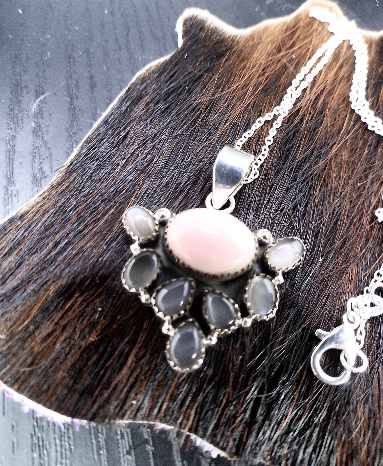 Genuine Queen Pink Conch & Moonstone Pendant with 925 Sterling Silver Chain
