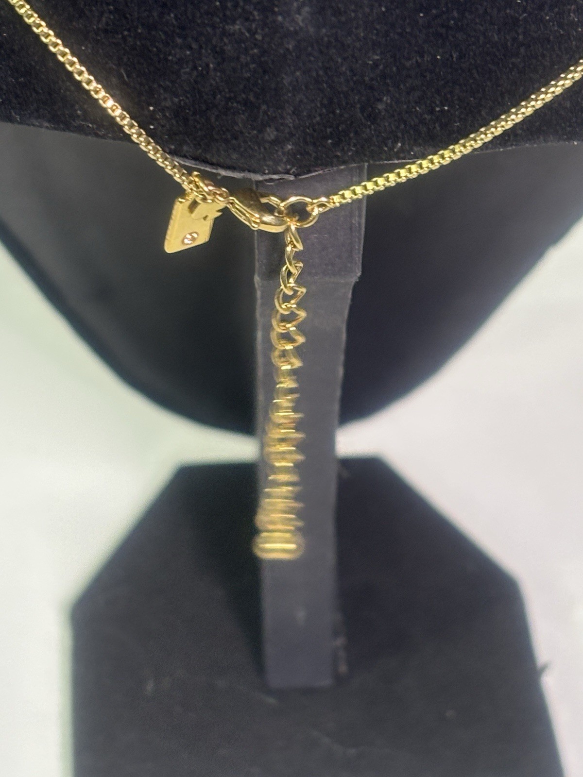 Kate Spade Gold Tone Interlocking Circle Necklace Pavé Pendant Adjustable