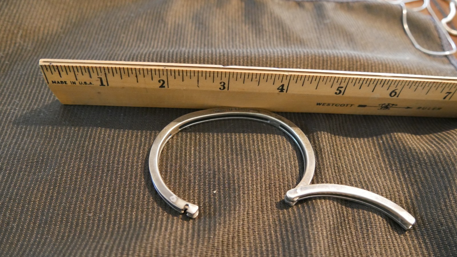 SLEEK 80s Taxco Mexico Sterling Silver Retro Moderne Hinged GATE BRACELET ~ 26 G