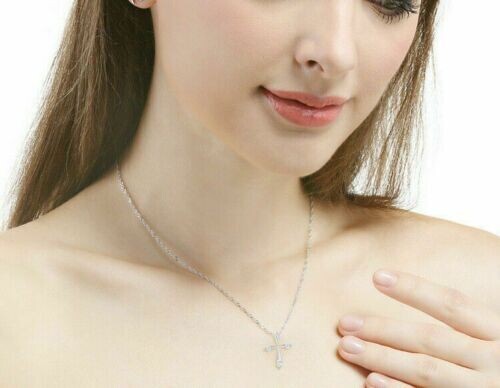 2 Ct Round Cut Diamond VVS1/D Woman’s Pendant With Chain 14K White Gold Finish