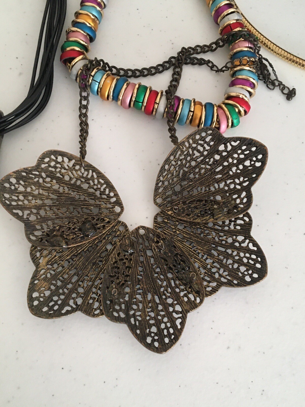 Vintage Mix Lot of Assorted Necklaces. Various Colors, Styles, Materials