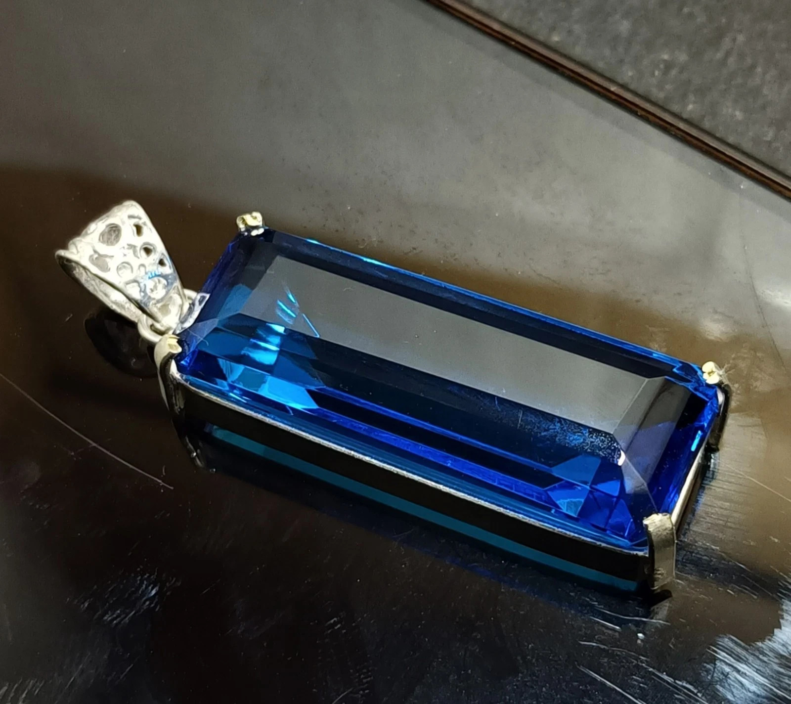74.10 Ct Certified Natural Blue Topaz 925 Solid Silver Pendant Loose Gemstone