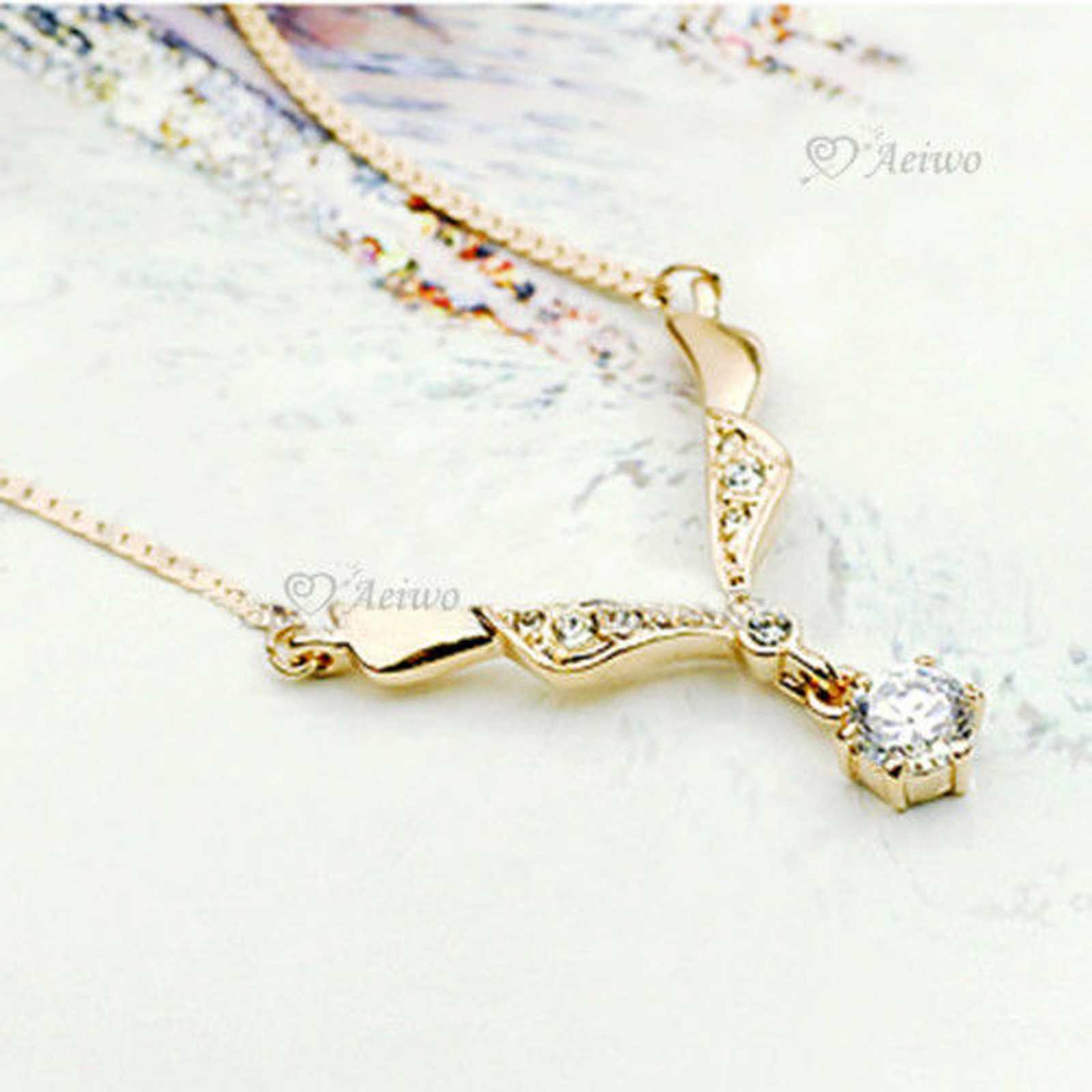 18K YELLOW GOLD PLATED MADE WITH SWAROVSKI CRYSTAL NECKLACE SOLITAIRE