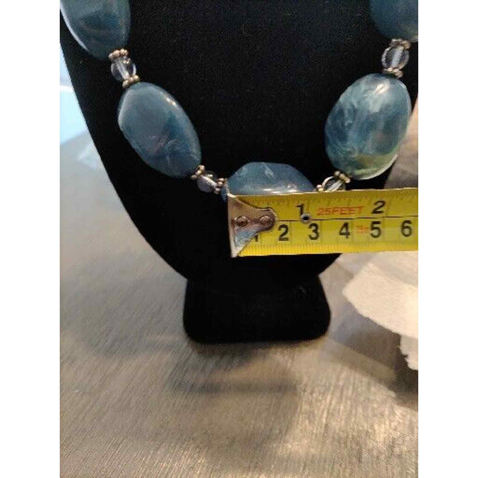 AWESOME CHUNKY ACRYLIC BLUE/WHITE STATEMENT NECKLACE – GREAT TO WEAR ANYTIME