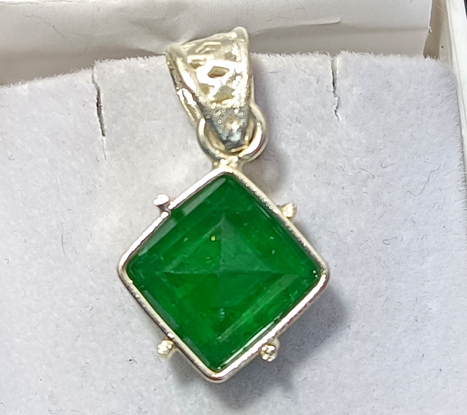 Certified 30.90 Ct Natural Emerald 925 Solid Silver Fancy Cut Pendant Gemstone