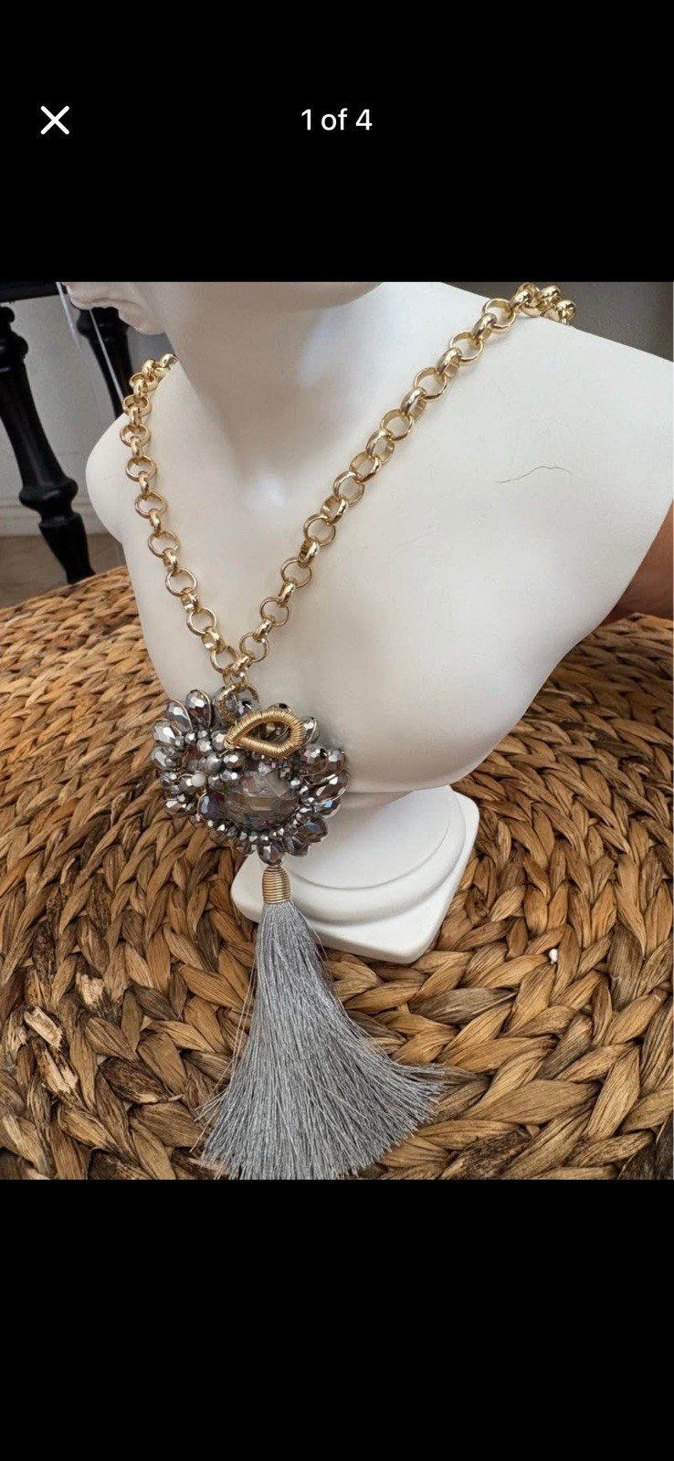 Gold Tone Oval Link Chain Necklace Crystal Cluster Round Pendant Gray Tassel