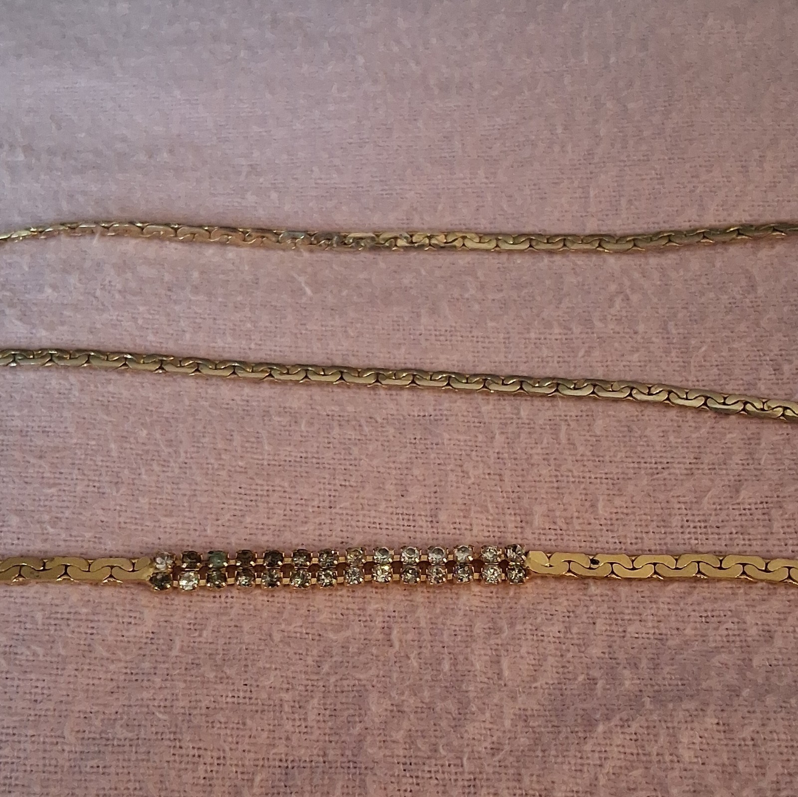 Lot 2 Gold Tone Figaro Chain Necklaces CZ/Rhinestone Bar Pendant Lobster