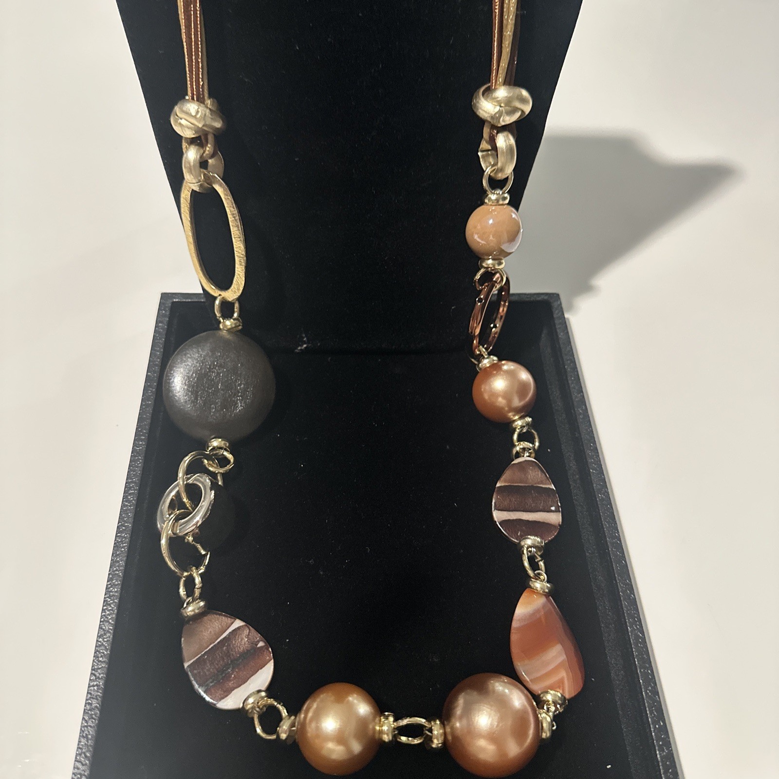 RARE – DIM Italy Handmade Necklace – Peach Pearls- Silver Links – Gold Rings