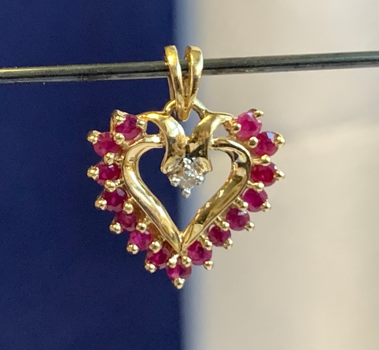 10K Yellow Gold Heart Pendant 1.63g Fine Jewelry Clear & Ruby Color Charm *READ*