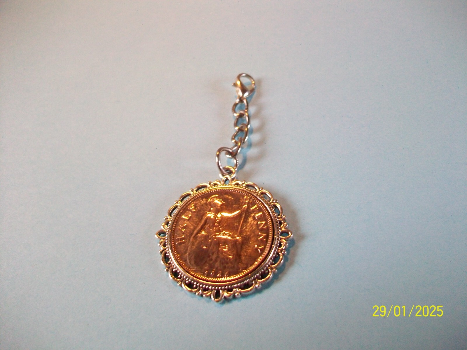 HALF PENNY – BRITANNIA – LIMITED EDITION – SILVER CASED PENDANT – 1917 to 1936
