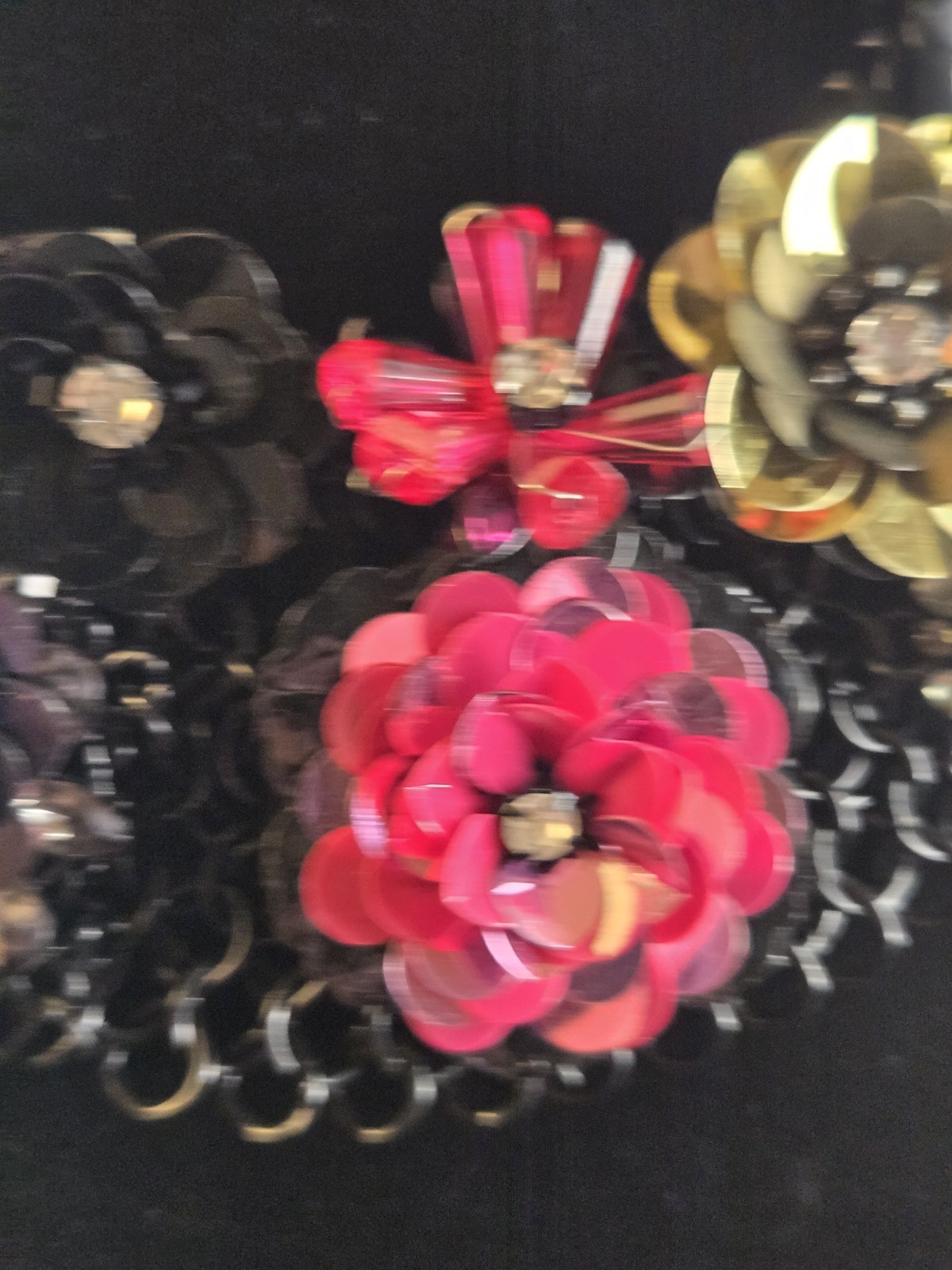ALDO BLACK STATEMENT NECKLACE CHUNKY FLORAL EMBELLISHED BIB DESIGN