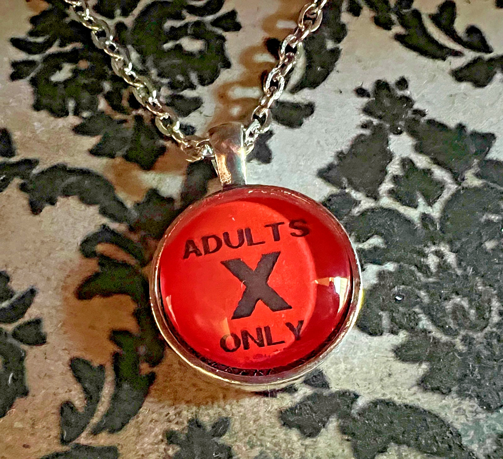 Adults 70s Necklace Retro Rated X Movie VHS Label Sticker Novelty NEW 24″ Chain